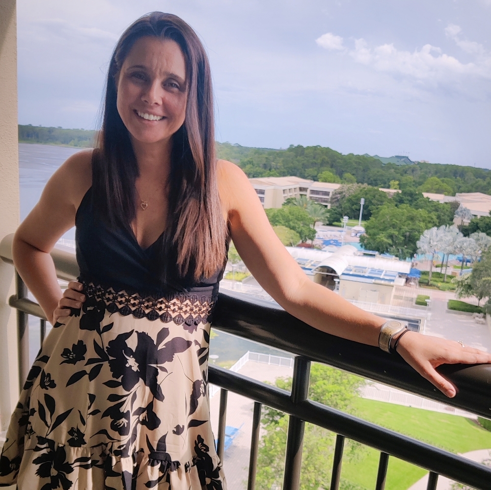 Meet your Posher, Jenyfer